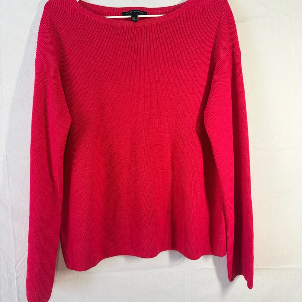 Banana Republic Vibrant Pink ribbed Crew Neck Sweater